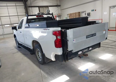 2020 Chevrolet Silverado 1500 4Wd Long Bed Wt from USA, damaged, VIN 3GCNYAEF5LG304202